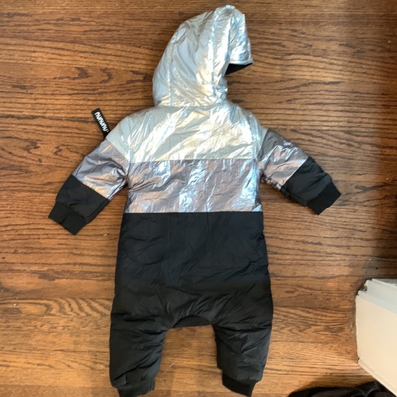 Nununu snowsuit - Picture 2 of 3